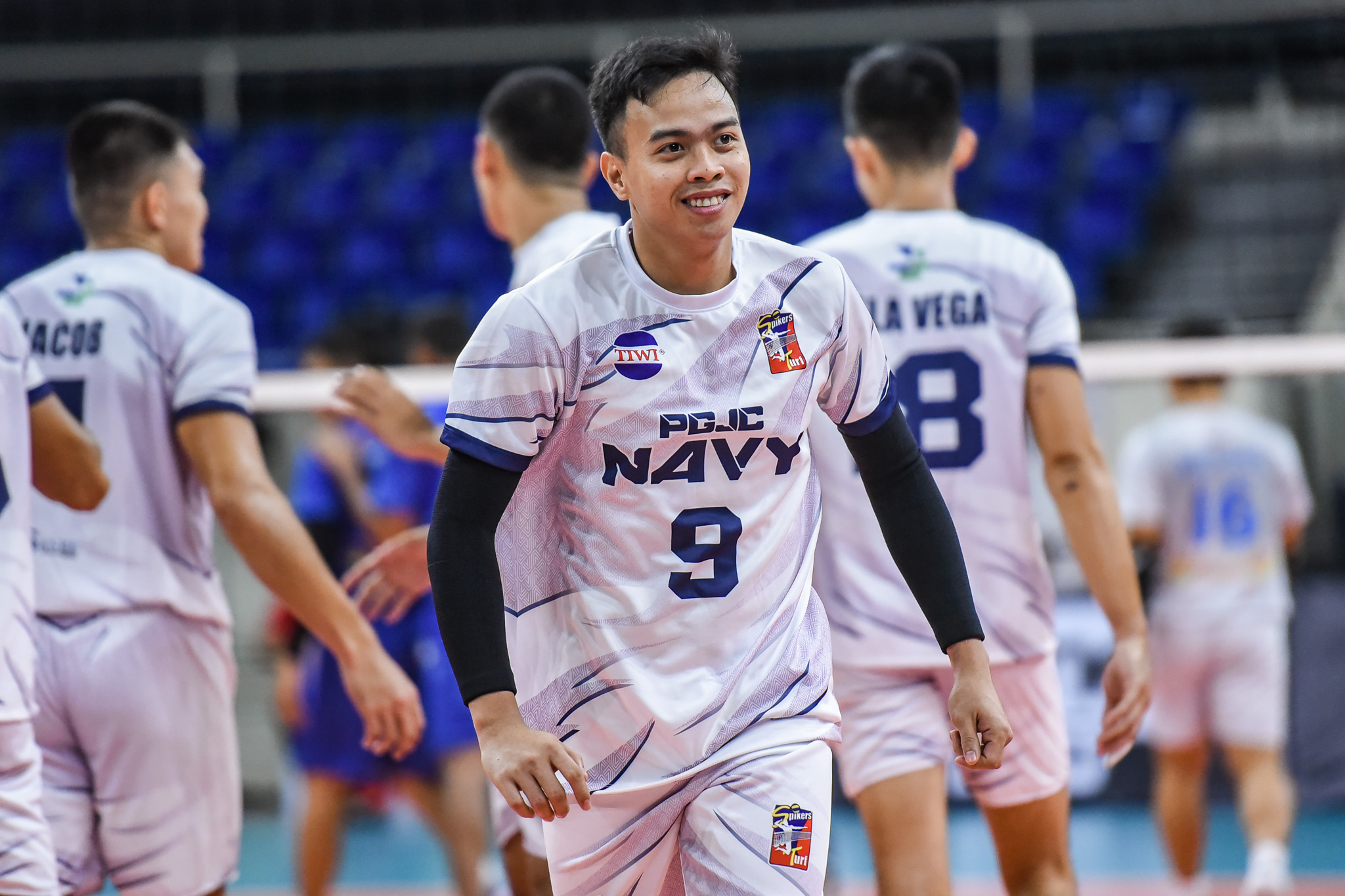 Gallery Spikers Turf