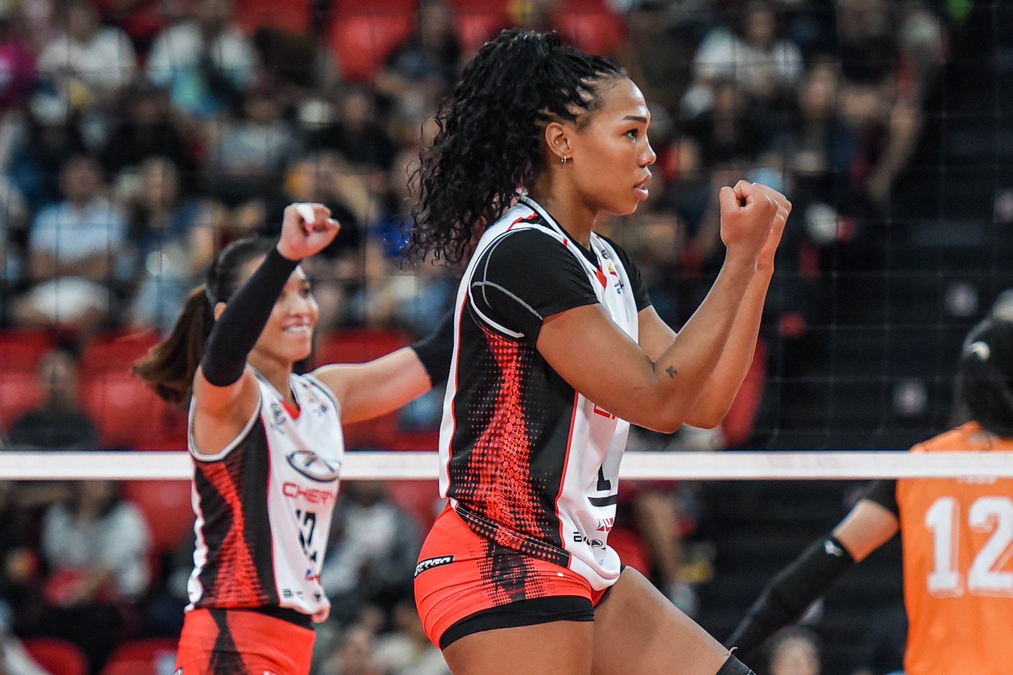 Chery Tiggo rolls past Foxies, shares Pool A lead - News | PVL ...