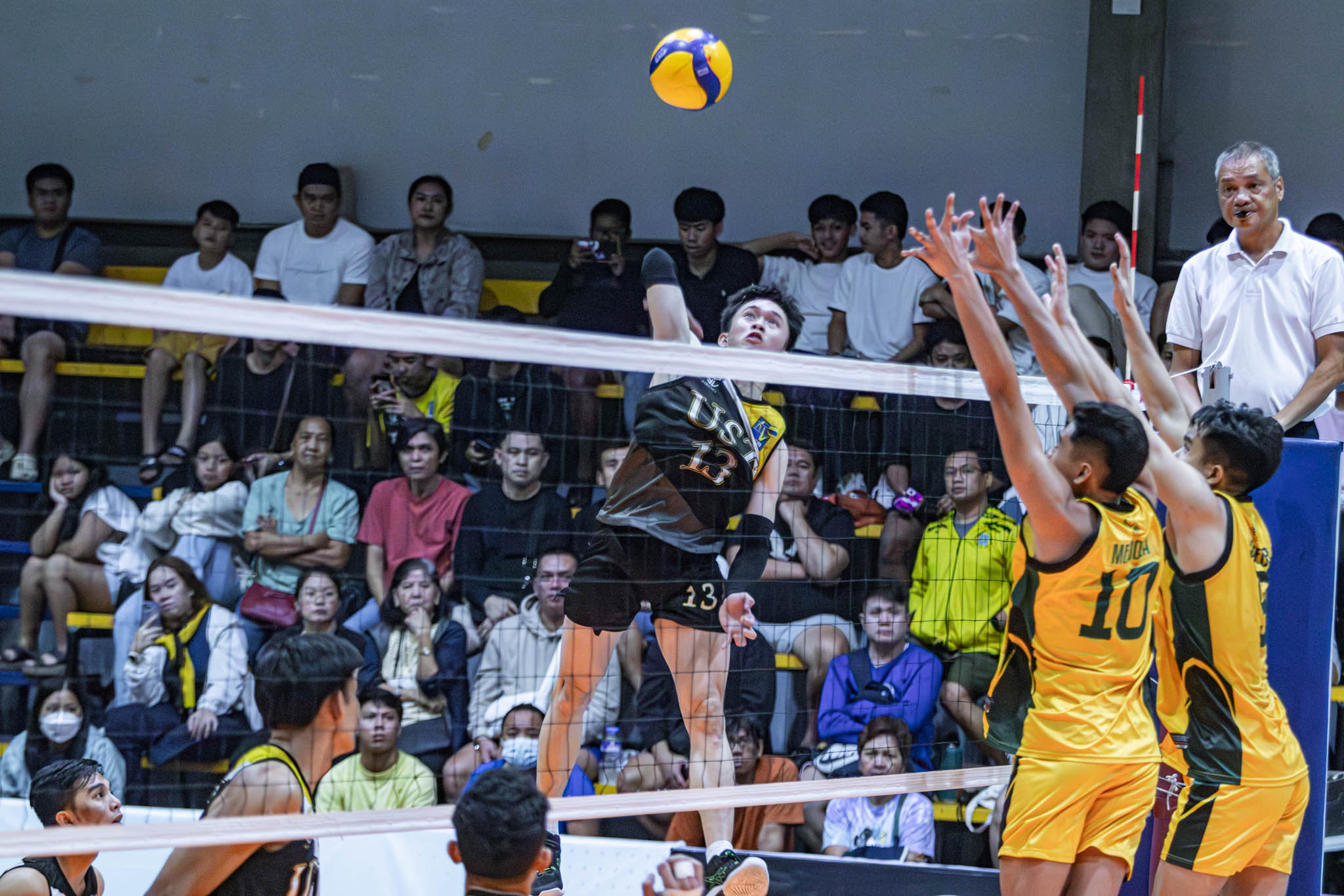 Ateneo, UST duel for lead - News | The V-League